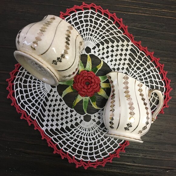 Sadler England Gilt Gold Porcealin Sugar Bowl & Creamer Set - Picture 3 of 9